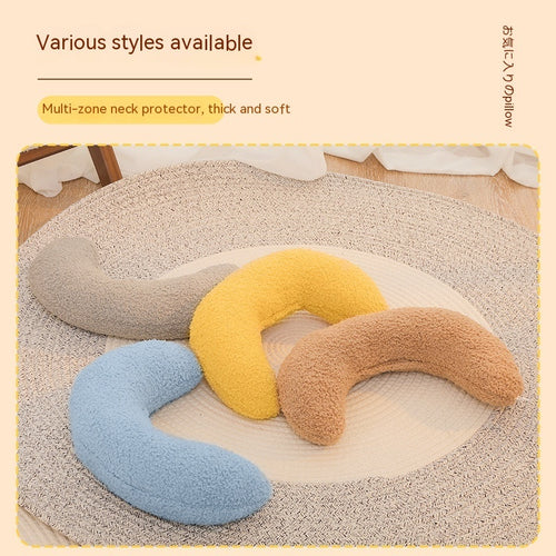 Cozy Crescent Moon Pillow for Cats & Dogs – Soft Plush Bed Cushion for Comfortable Sleep